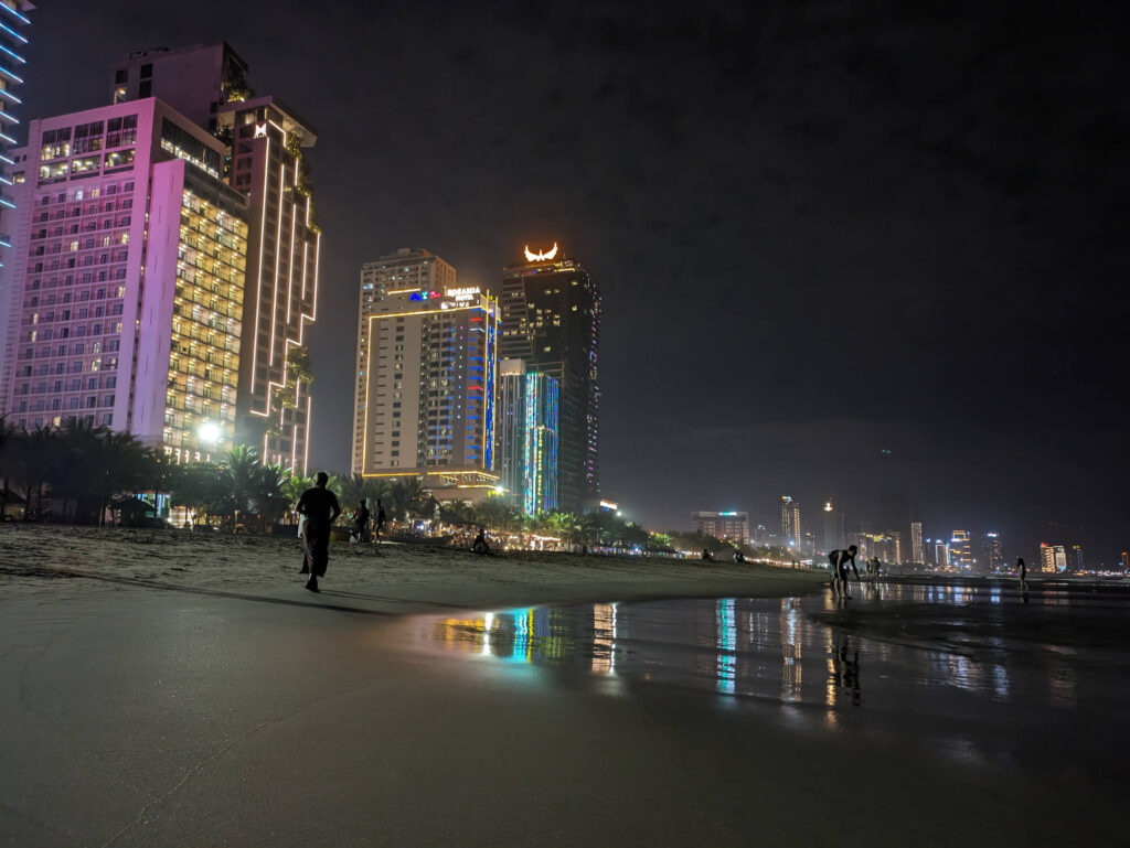 Da Nang at night.