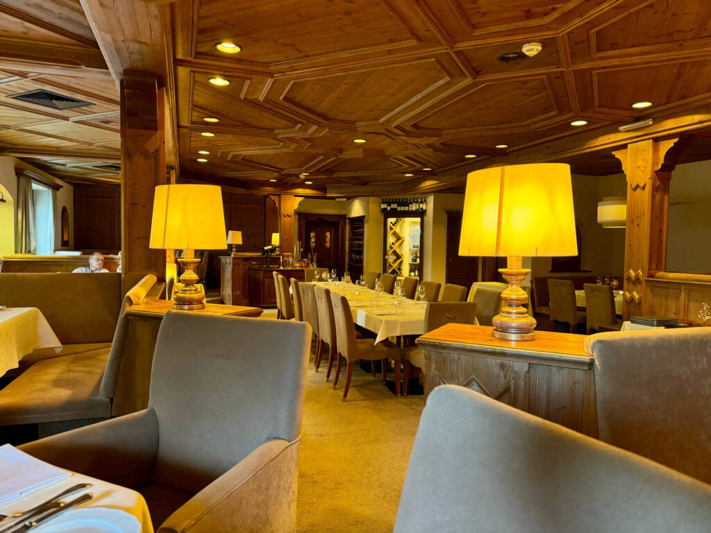 The restaurant at the Stadthotel Alpenrose in Kufstein.