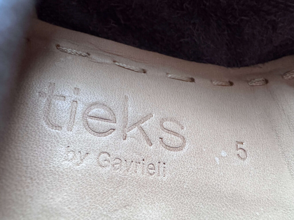 The inside of the shoe where it says Tieks by Gavrieli and 5.